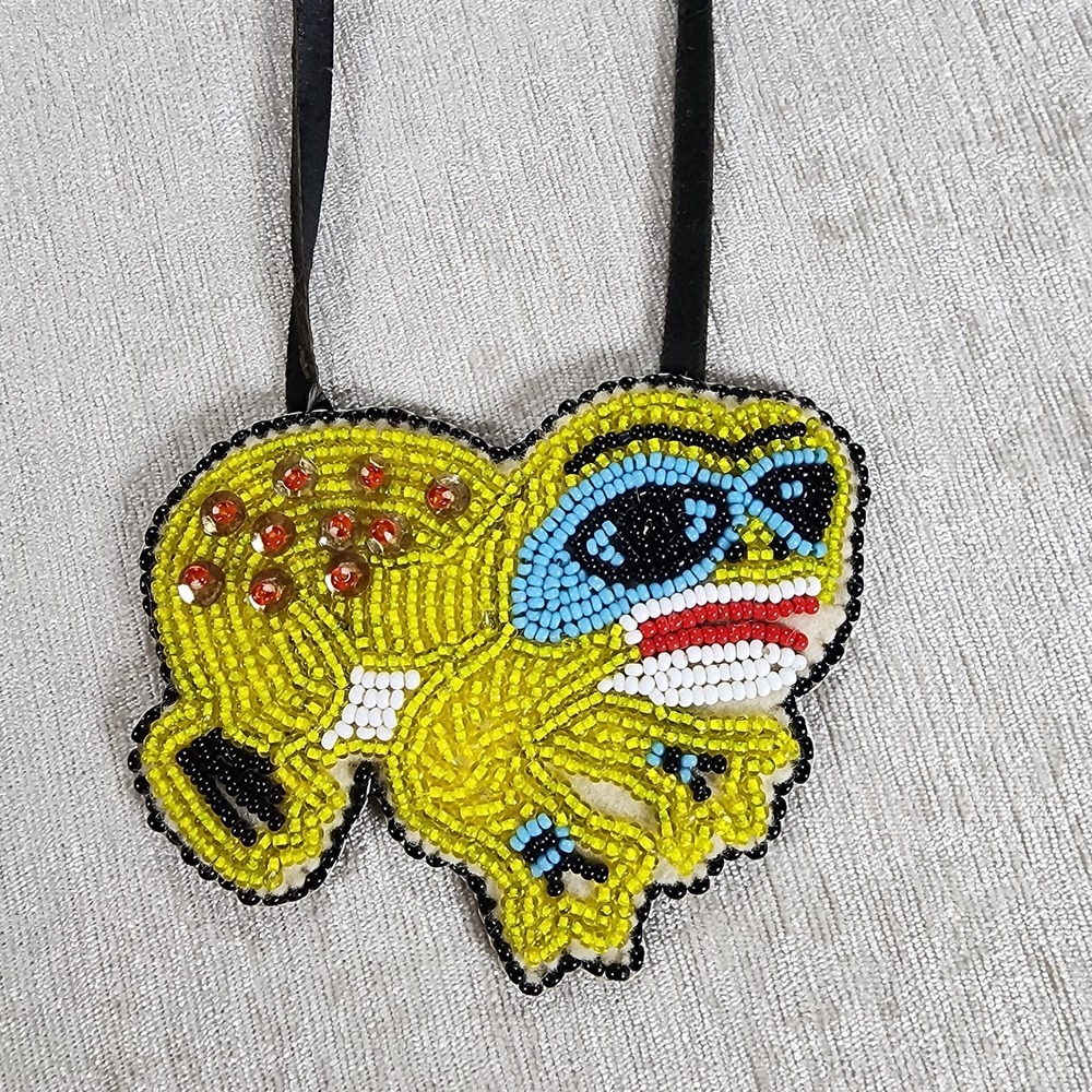 Beaded Green Traditional Frog Necklace Leather Cord Hand Made In Mexico 13 in